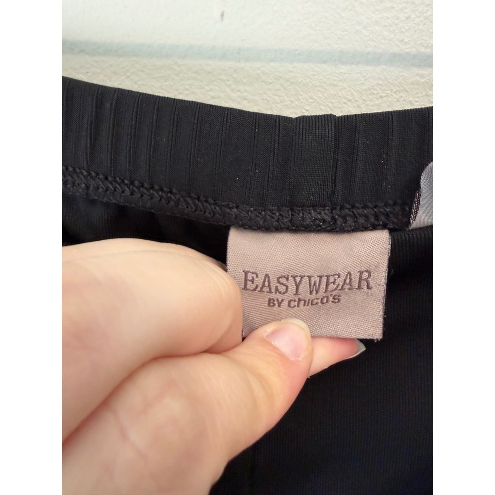 Chicos Easywear Black Pull On Straight Leg Pants Size 2 Regular High Rise 994 - Picture 2 of 8